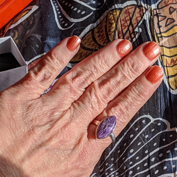 Genuine Russian Charoite Ring - Picture 4 of 8